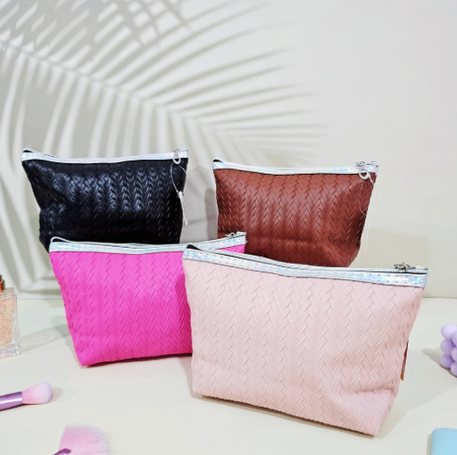 [PL.MA 009496      ] NECESER  PL.MA 009496      